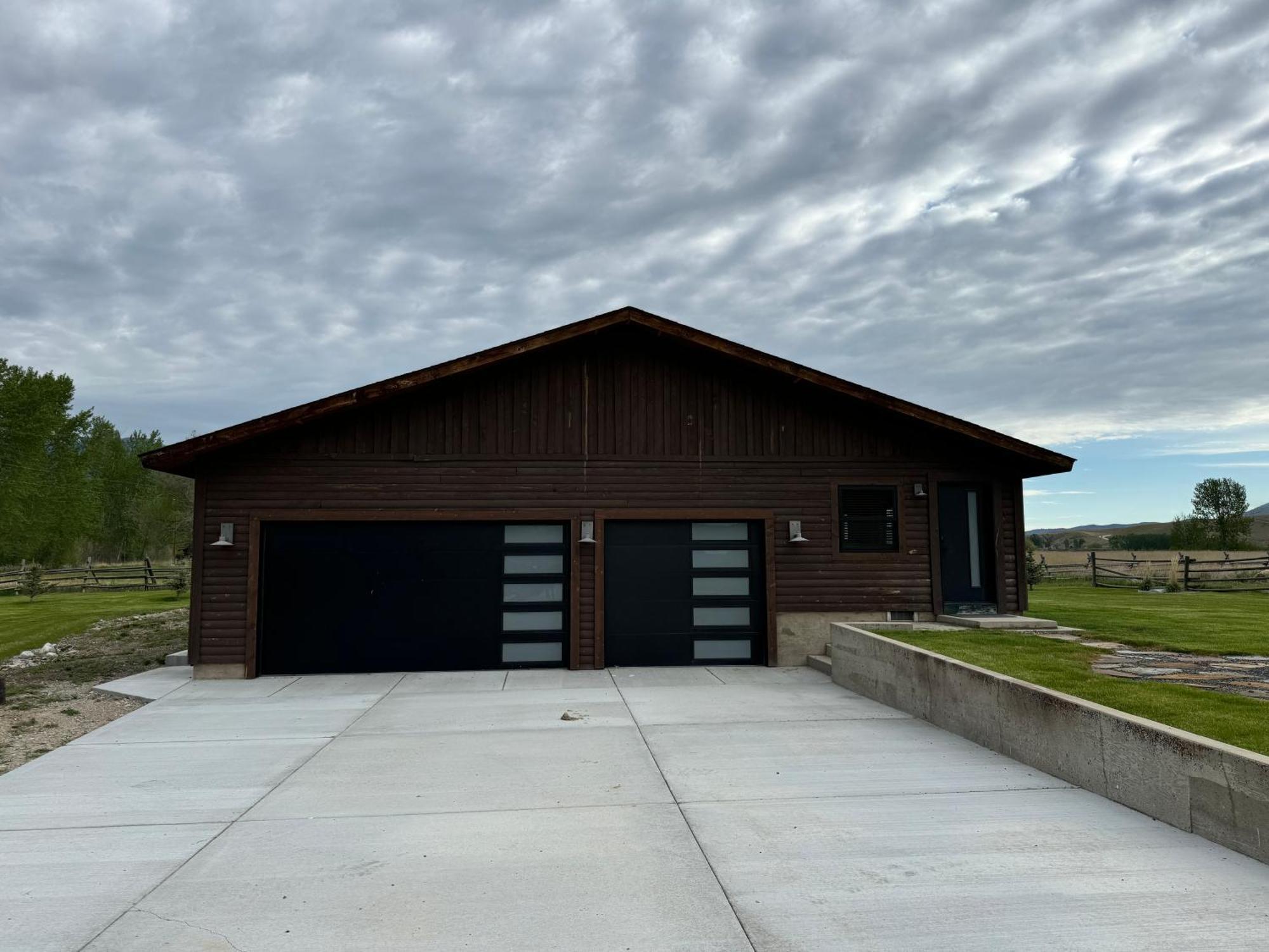 Sportsman Lodge Melrose Mt Butte Exterior photo